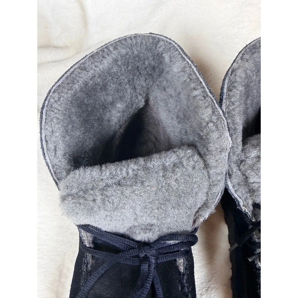 UGG Women Diara Cuff Slipper Boot Size 8 Black Suede Shearling Fur Lined 1113090